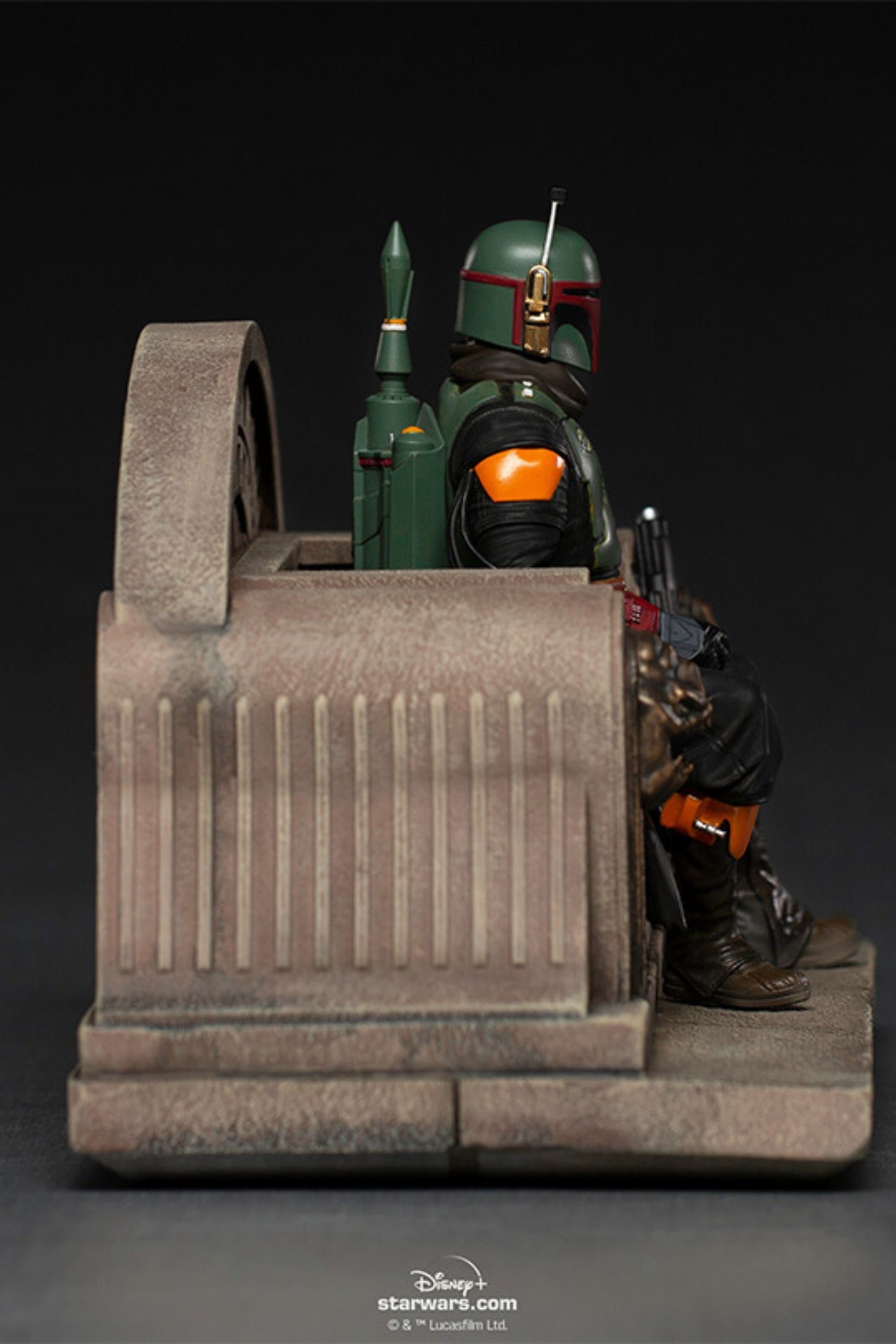 IRON STUDIOS - Boba Fett on Throne - Star Wars: The Mandalorıan - Art Scale 1/10